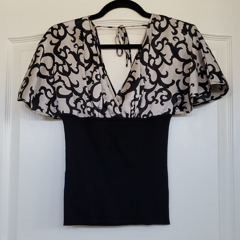 Bebe Black and Gray Patterned Blouse
